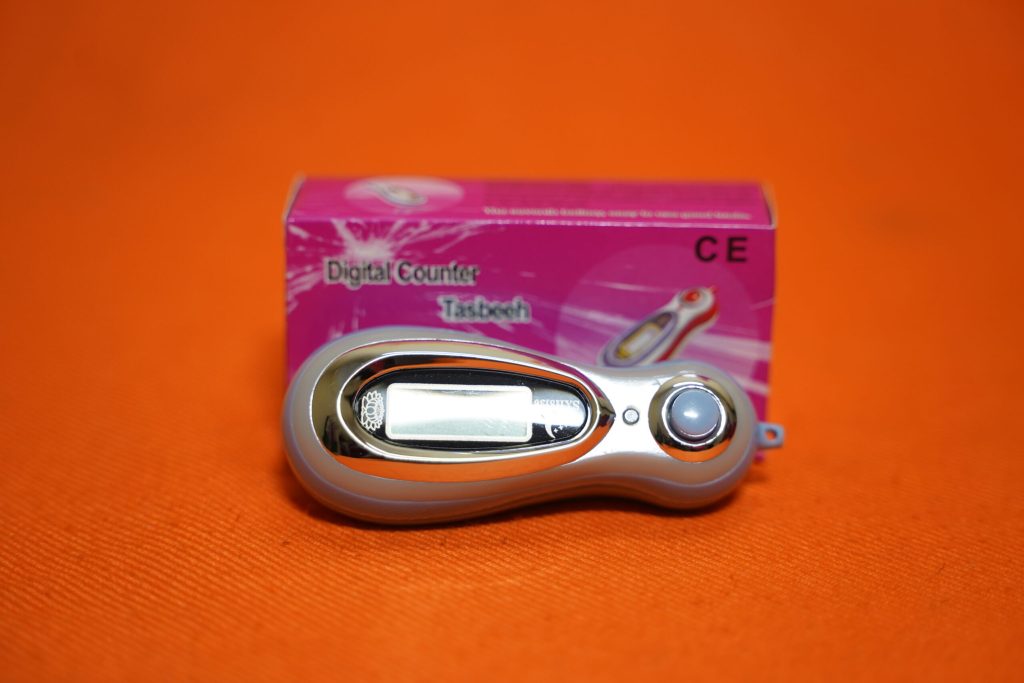 Hanging Tasbeeh Hand Digital Chanting Counter LCD Display Electronic Digital Tally Counter (Random Color)