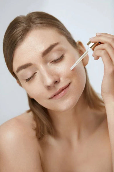 Glaash Alpha Arbutin Hydrate & Glow Facial Serum 50ml